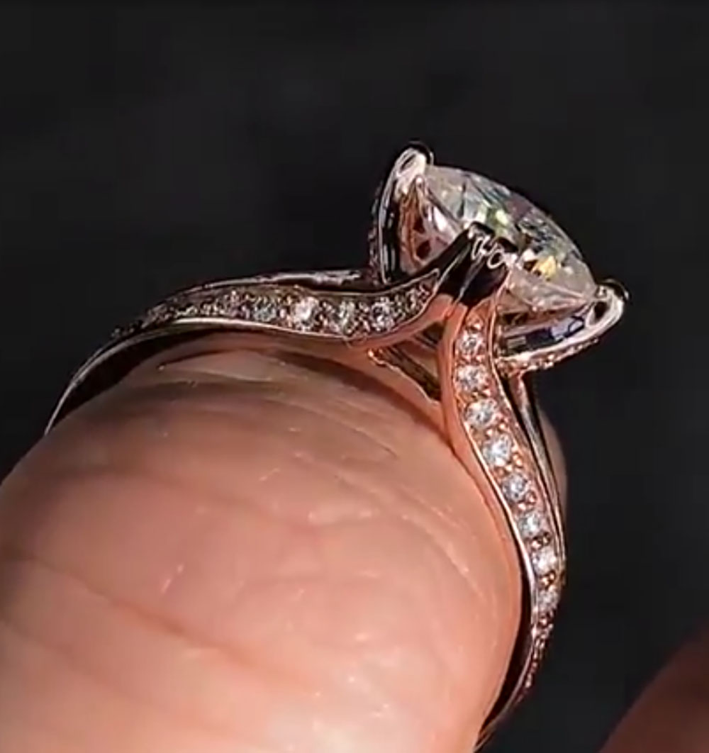 Moissanite Engagement Ring 1 Carat - カスタムソリッド 10 K ローズゴールド女性のウェディングパーティー記念日婚約指輪 1 2