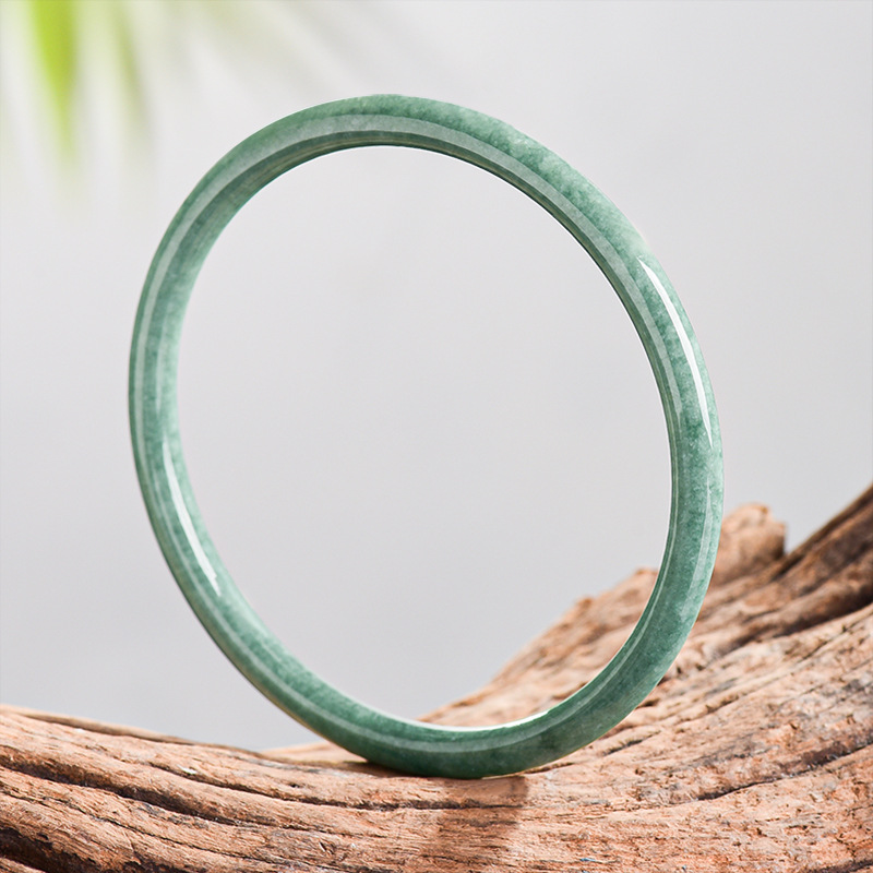 天然ビルマ翡翠ブレスレットバングル 本翡翠 デザイナーアクセ - Bracelets のレビューと価格
